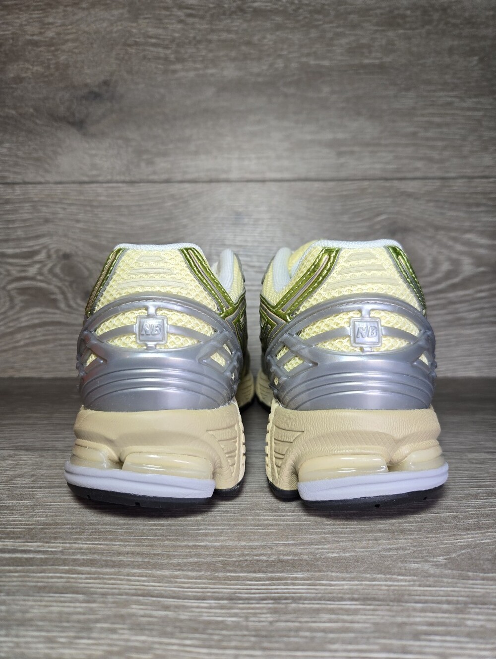 New Balance 1906R Running Shoes Beige Brown Yellow Green Womens 7 Mens 5.5 New - Picture 5 of 7